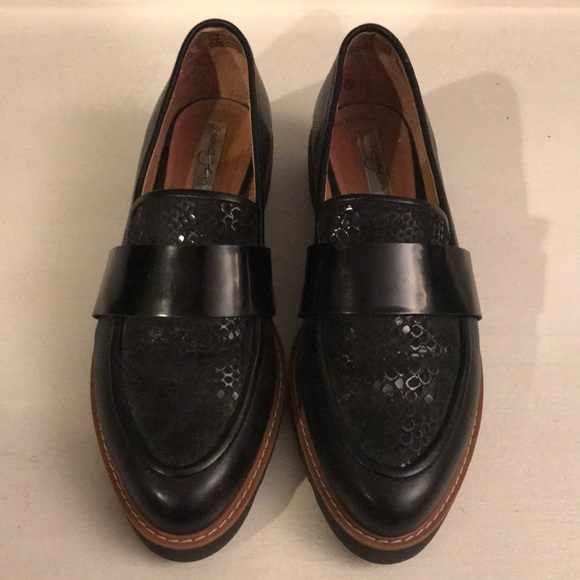 Halogen Black Loafer - Picture 2 of 6